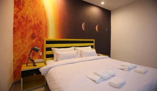 Deluxe King Room