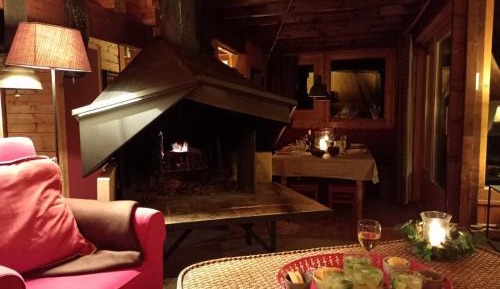 Chalet (12 Adults)