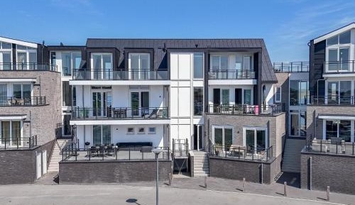 Apartment 04