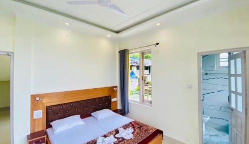 Deluxe Double Room with Bath