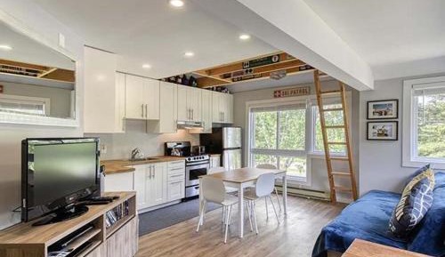 One-Bedroom Apartment - Non-Smoking