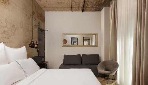 Executive Room With Balcony & Hot Tub