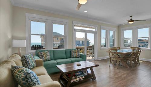 Four-Bedroom Holiday Home