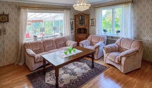 Four-Bedroom Holiday Home