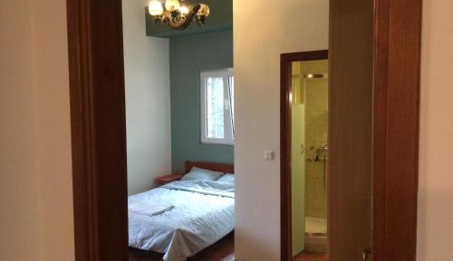 Deluxe Double Room with Shower