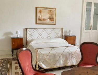 Deluxe Queen Suite