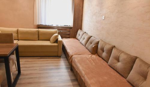 Deluxe Studio
