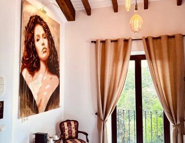 Queen Room with Spa Bath