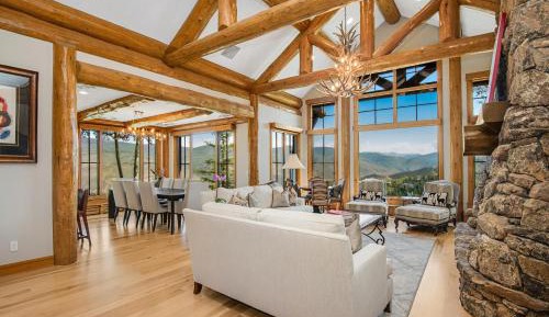 Seven-Bedroom House