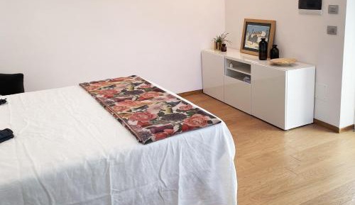 One-Bedroom Apartment with Garden View