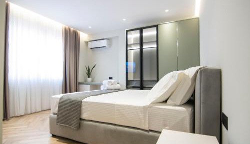 Deluxe Double Room with Extra Bed