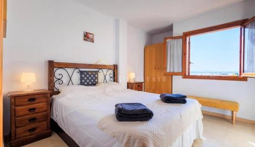 Two-Bedroom Apartment with Lake View