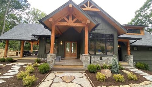 Four-Bedroom Holiday Home