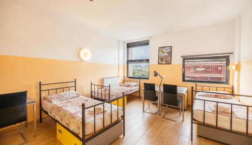 Studio (3 Adults)