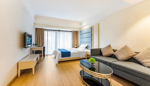 Queen Room
