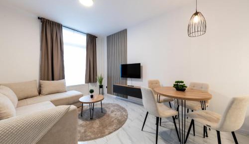 King Studio with Sofa Bed