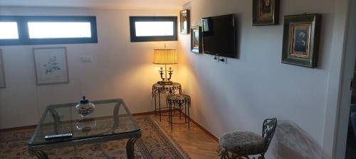 Deluxe Studio