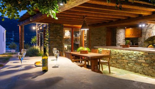 Sifnos Roots House with private plunge pool