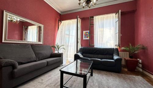 Three-Bedroom Apartment with Balcony