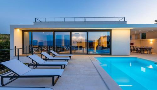 Villa with Private Pool