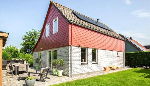 Four-Bedroom Holiday Home