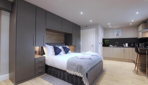 Deluxe King Room