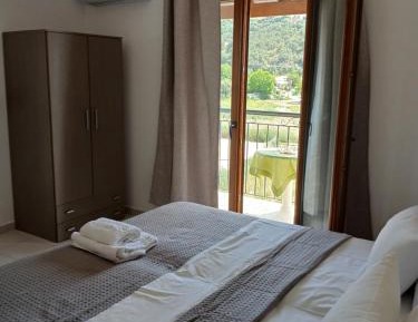 Standard Double or Twin Room with Sea View