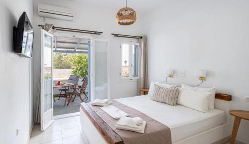  One-Bedroom Apartment with Mountain View- Ground Floor