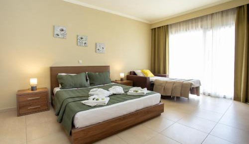 Comfort Triple Room