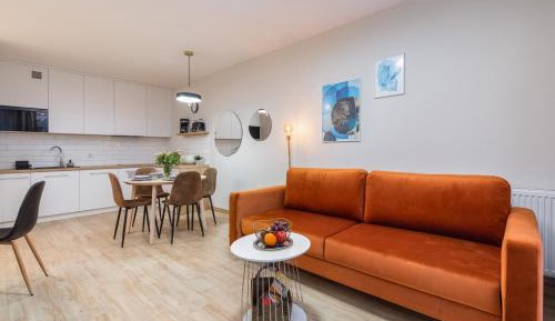 One-Bedroom Apartment with Balcony