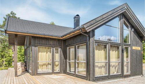 Three-Bedroom Holiday Home 