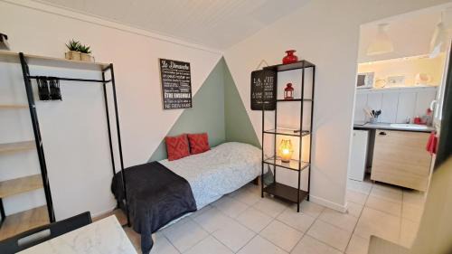 Budget Single Room