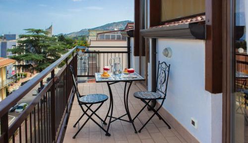 Studio Apartment with Sea View