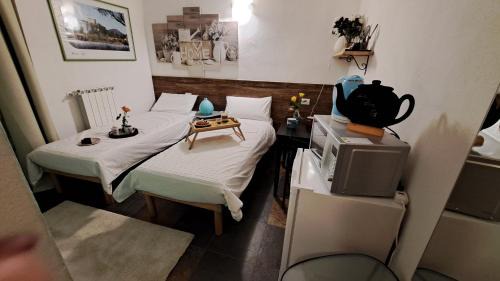 Double or Twin Room with Bathroom