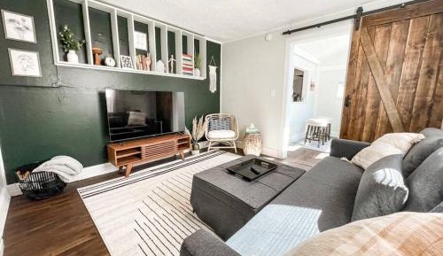 One-Bedroom House