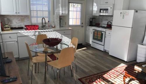 One-Bedroom Apartment - Non-Smoking