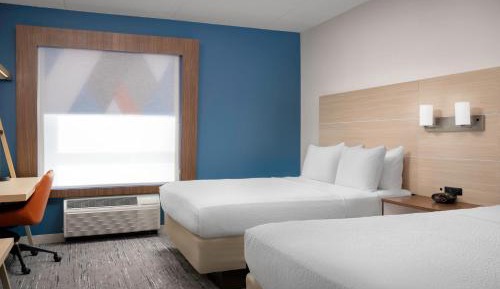 Standard Queen Room with Two Queen Beds