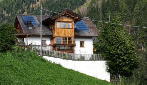 Two-Bedroom Apartment (4 Adults)