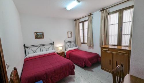 Triple Room with Private Bathroom
