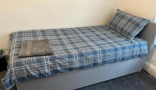 Single Room with Shared Bathroom