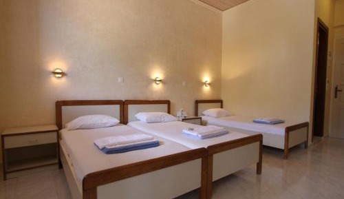 Triple Room with Sea View