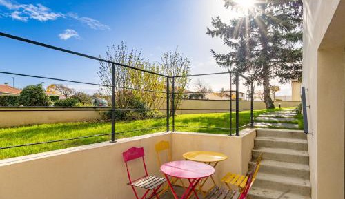 Superior One-Bedroom Apartment