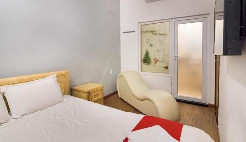 Standard Queen Room