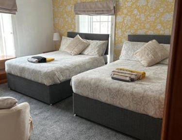 Double or Twin Room with Private Bathroom