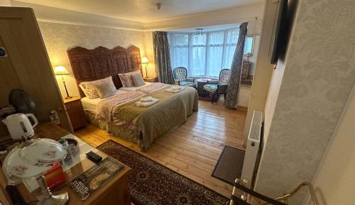 Superior Super King or Twin Room
