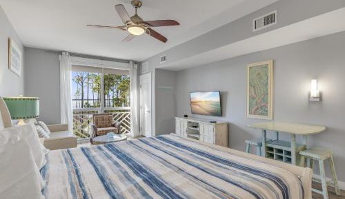 Studio with Sea View