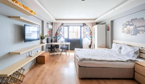 Studio Apartment