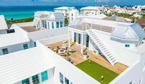 Six-Bedroom Holiday Home