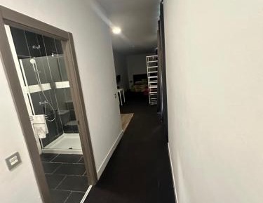 Deluxe Studio