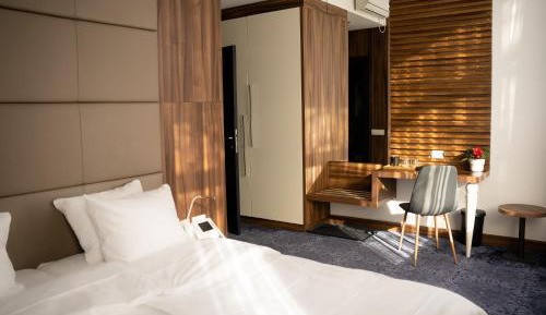 Superior Queen Room